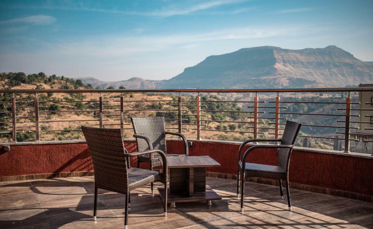 Pooja Villa Suites-Rooms And Pool, Igatpuri Kültér fotó