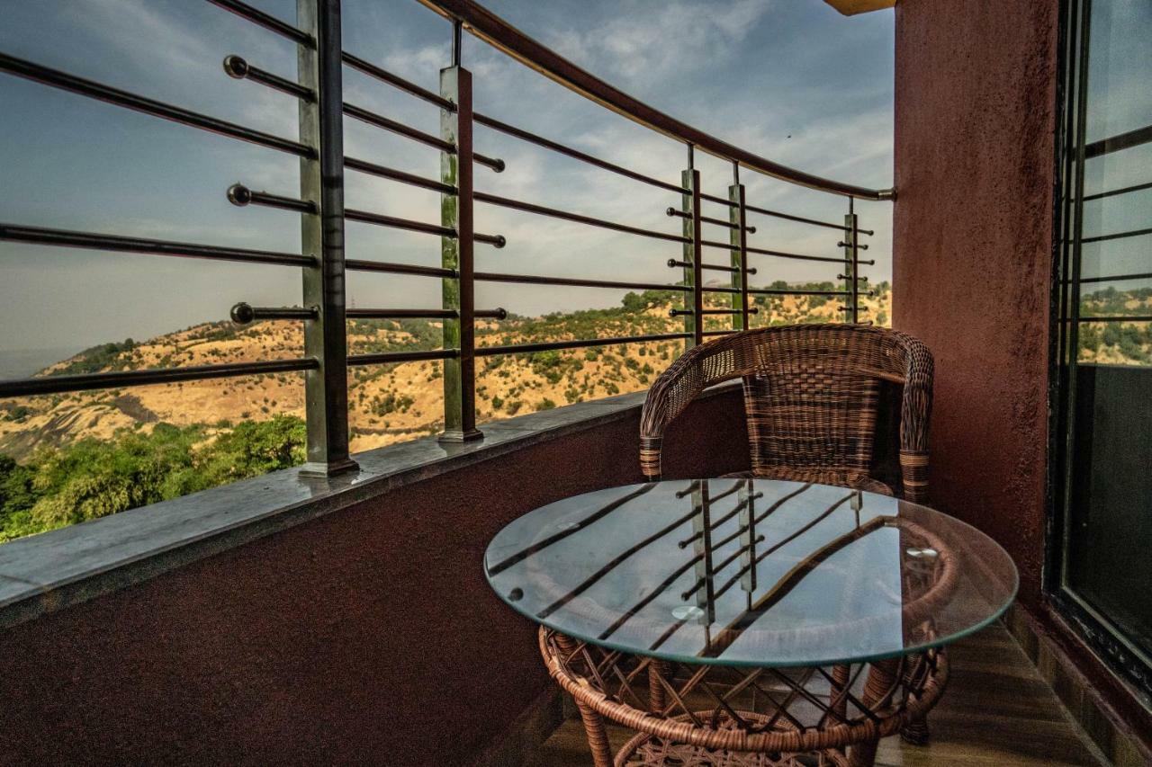 Pooja Villa Suites-Rooms And Pool, Igatpuri Kültér fotó